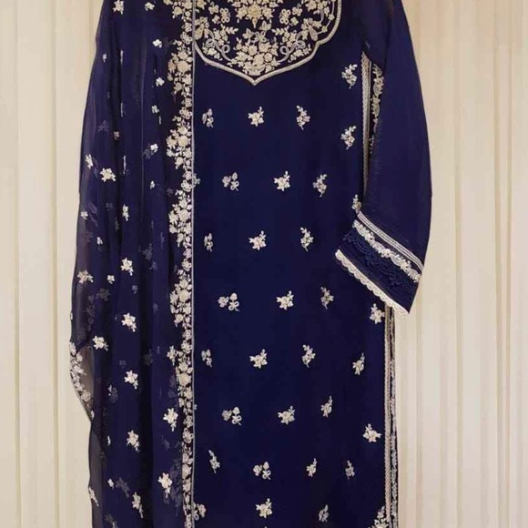 Agha noor pure chiffoon. - Picture 3 of 6